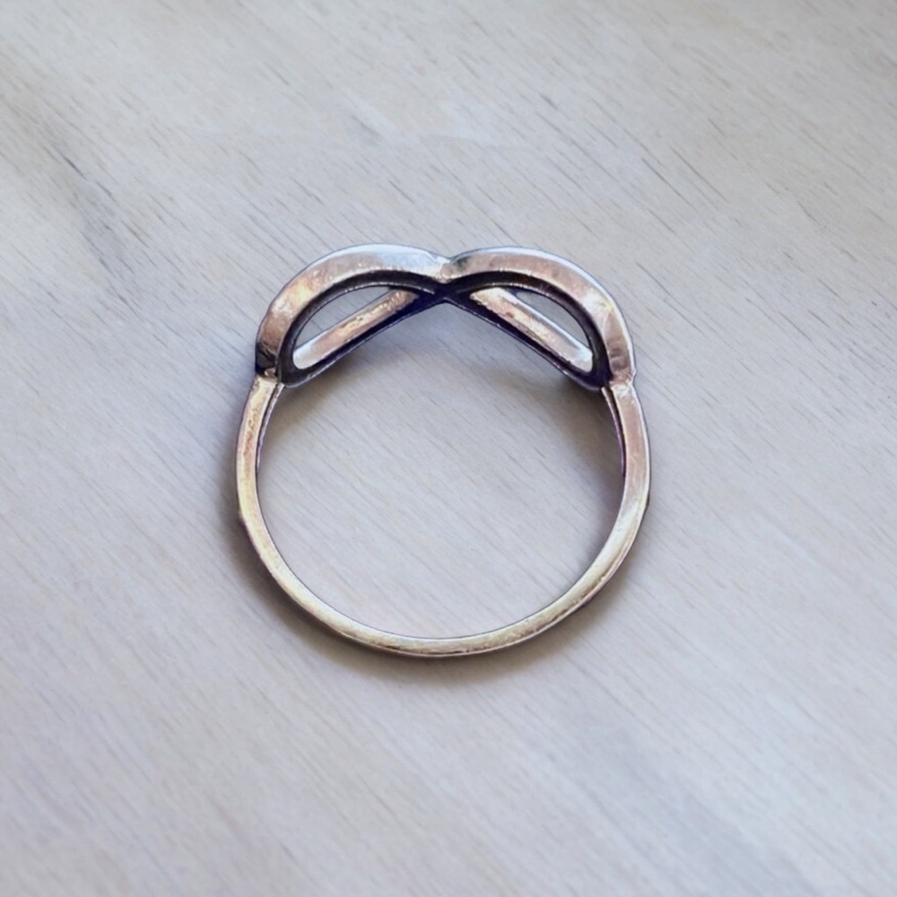 Solid 14k White Gold Infinity Symbol Ring. 14k Wh… - image 4